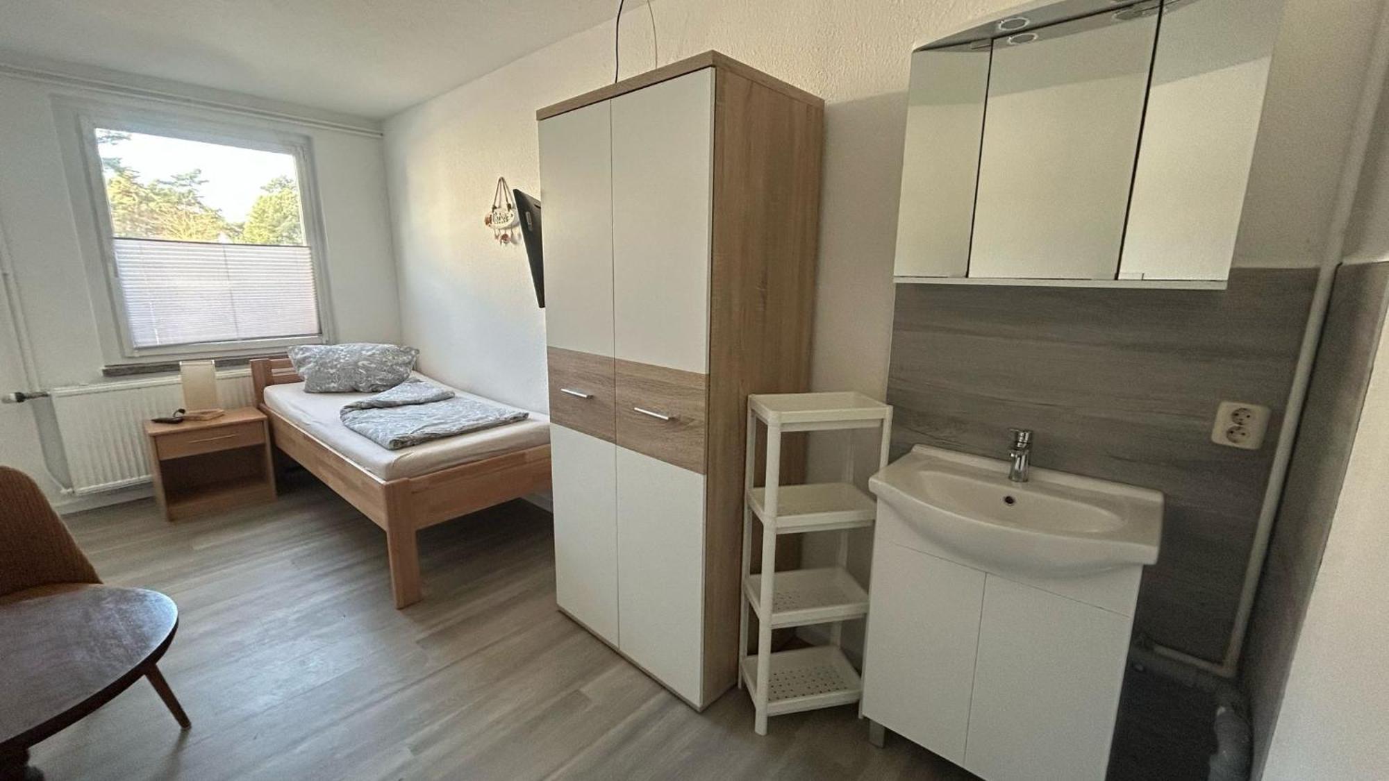 Einzelzimmer Mit Gemeinschaftsbad Pruchten Exterior foto