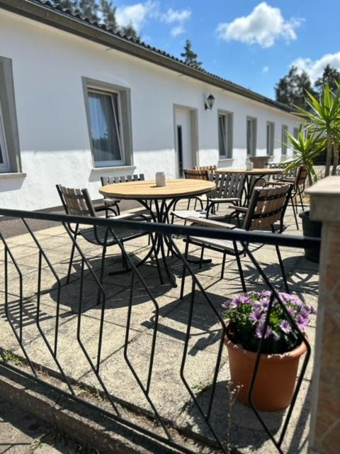 Einzelzimmer Mit Gemeinschaftsbad Pruchten Exterior foto